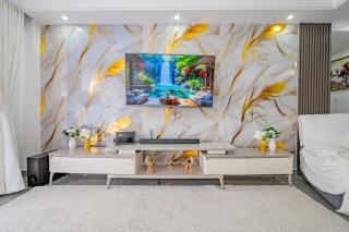 Serene and Cozy Riverside Apartment - 8