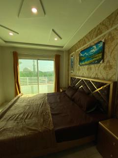 1 BHK Apartment in Bahria Town Lahore - 5