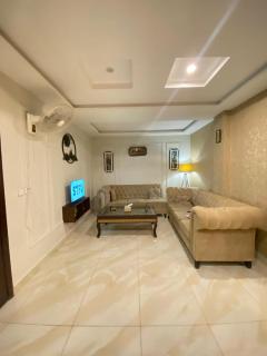 1 BHK Apartment in Bahria Town Lahore - 3