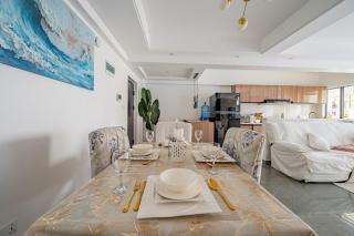 Serene and Cozy Riverside Apartment - 4