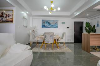 Serene and Cozy Riverside Apartment - 3