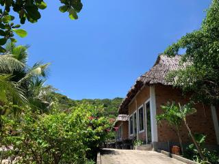 The Light Coral Vân Phong Resort - 6