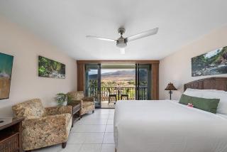 Lahaina Shores 306 · LS 306 Dream Maui Studio by the Beach Pool - 3