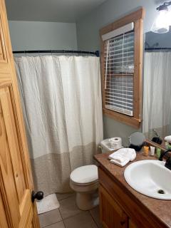 Private Views, Decks,1 Mile from Gate, 8 Mins to Wineries - 4