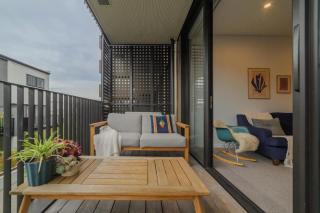 2BR City Escape on Welles Street - 2