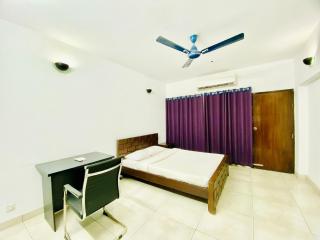 Dhaka Furnished Apartment in Gulshan - 2