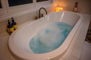 Luxury Family Estate l Pool & Pet Friendly l Nova Escapes - 1