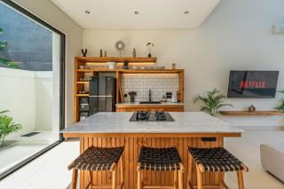 Villa Hacienda - Elegant Private Retreat for Couple - 3