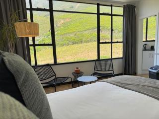 Magical views of Table Mountain - Disa Park. - 1