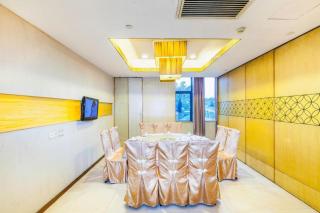 Centenio International Hotel - 8