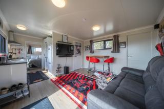 Ducati House - Te Anau Holiday Home - 1