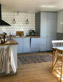 Archipelago Cottage With Guest House On Sturkö - 7