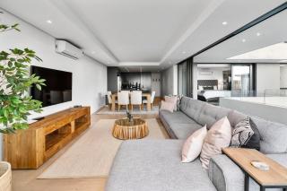 Elegant 3-Bedroom Retreat - 6