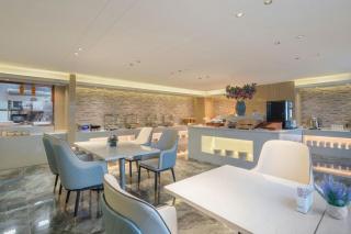 Lavande Hotel Xuchang Pangdonglai Hengdajinhui Plaza - 9