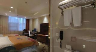 Vienna Hotel Henan Xinyang East Zone of Central Hospital - 5