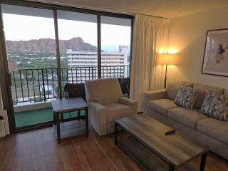 Tower 1 Suite 2705 - QQS - 8
