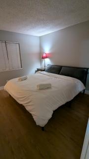 Serene home in Simi valley, CA - 6