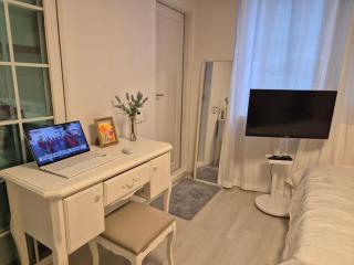 stay at gangnam shnsa station - 3