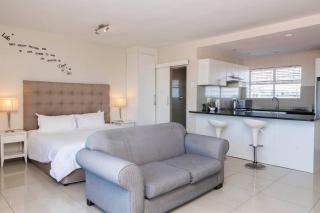 Green Point Gem-Perfect Location - 4