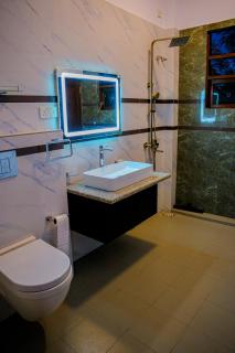 Subra Luxury Rooms - 5