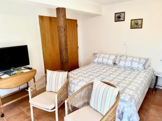 The Tuibird Room - 6