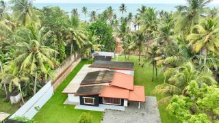 Oceania Villa with Beach-Front Access - 9