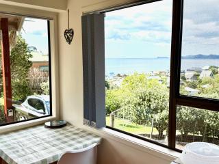 The Tuibird Room - Russell - 4