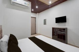 Townhouse Oak Char Dham Vrindavan - 9