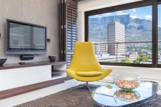 Cape Town City - Stunning 2 bed - Iconic Views - 4