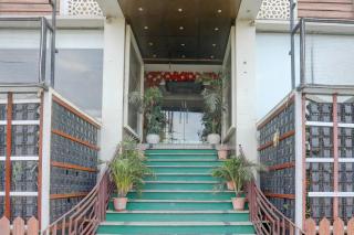 Townhouse Oak Amity University Patna Formerly The Golden Crown - 2