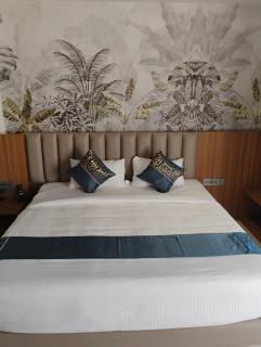 The White Castle Hotel - 3