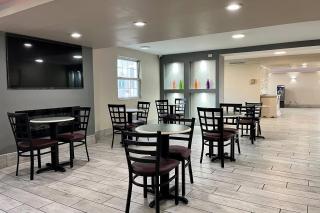 Baymont by Wyndham Indianapolis Airport Lynhurst - 2