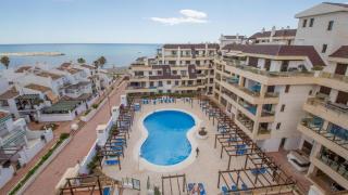 Puerto de la Duquesa, Beachfront Sea views 500m to Beach and Duquesa Marina - 9