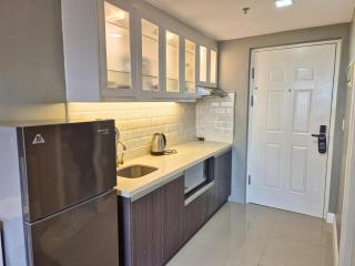 The Grand Escape Studio Fast WIFI, POOL, GYM - 3