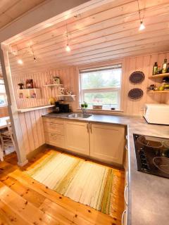 Beautiful Summer House With Shelter And Fire Pit - 2