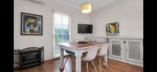 Tompson Apartment - 0