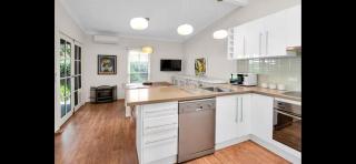 Tompson Apartment - 3