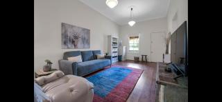 Tompson Apartment - 2