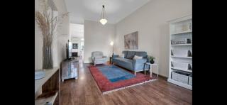 Tompson Apartment - 8