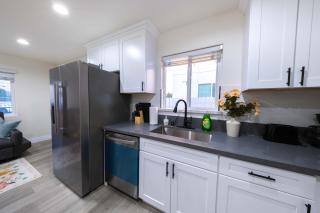 Modern Luxe Ensuite by USC Shared Living - 3