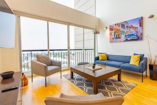 Capitalia Santa Fe Duplex w Gym & City View - 0
