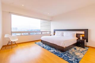 Capitalia Santa Fe Duplex w Gym & City View - 7