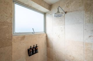 Capitalia Chic 3BR with Premium Amenities - 2