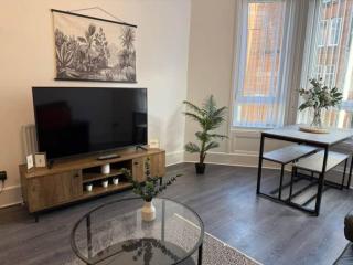 2BR Flat with Parking Near Glasgow Green and Parks - 5