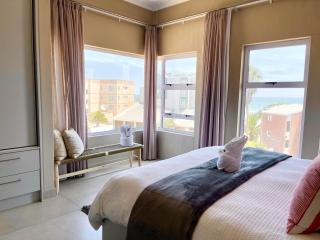 Central Seaview Sky Suite - 1