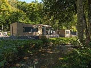Cozy Mamer Lodge with Private Hot Tub - 4 Guests - 1
