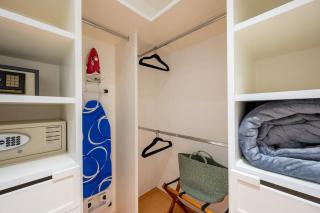 Capitalia Elegant Sant Fe Getaway with Gym - 2