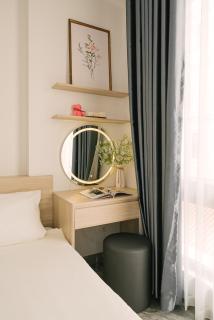 Trung Kinh Apartment - With Projector - Balcony - 8