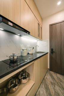 Trung Kinh Apartment - With Projector - Balcony - 5