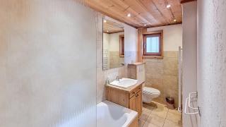 1 Peupliers - CENTRE du VILLAGE - - 2